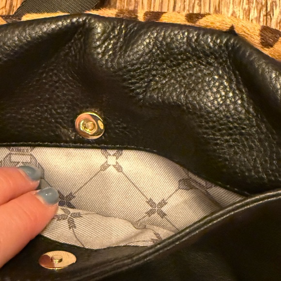 Aimee Kestenberg Leopard Print Crossbody Bag - Picture 5 of 6